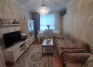 Satılır 4 otaqlı 100 m2 köhnə tikili Qaraçuxur