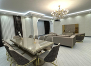 Satılır 4 otaqlı 220.3 m2 yeni tikili 28 May m.