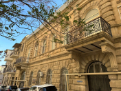 Satılır 6 otaqlı 230 m2 köhnə tikili İçəri Şəhər m.