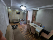 Satılır 2 otaqlı 60 m2 köhnə tikili Bakıxanov