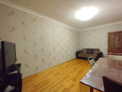 İcarəyə verilir 3 otaqlı 80 m2 köhnə tikili Həzi Aslanov m.