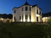 Satılır 7 otaqlı 350 m2 villa Badamdar