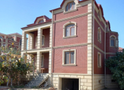 Satılır 5 otaqlı 445 m2 bağ evi Görədil