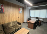 İcarəyə verilir 4 otaqlı 160 m2 ofis Gənclik m.