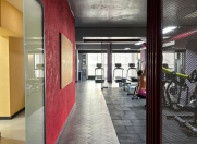 İcarəyə verilir 10 otaqlı 900 m2 obyekt İnşaatçılar m.