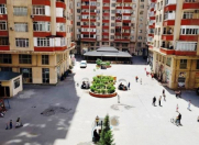 Satılır 3 otaqlı 137 m2 köhnə tikili 8 km