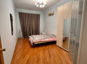 İcarəyə verilir 6 otaqlı 350 m2 yeni tikili 28 May m.