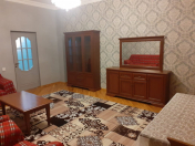 İcarəyə verilir 2 otaqlı 100 m2 yeni tikili Gənclik m.