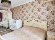 Satılır 3 otaqlı 90 m2 köhnə tikili 8 mkr