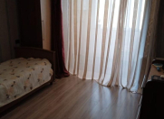 Satılır 2 otaqlı 60 m2 köhnə tikili Xalqlar Dostluğu m.
