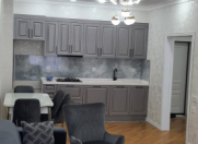 İcarəyə verilir 2 otaqlı 90 m2 yeni tikili Şah İsmayıl Xətai m.