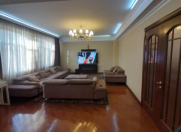 İcarəyə verilir 7 otaqlı 320 m2 yeni tikili Bayıl