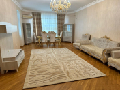 İcarəyə verilir 3 otaqlı 155 m2 yeni tikili Şah İsmayıl Xətai m.