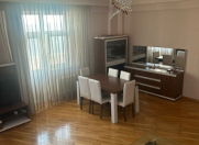 İcarəyə verilir 2 otaqlı 110 m2 yeni tikili İnşaatçılar m.