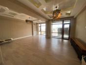 Satılır 3 otaqlı 140 m2 yeni tikili 28 May m.