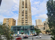 Satılır 4 otaqlı 70 m2 köhnə tikili İnşaatçılar m.