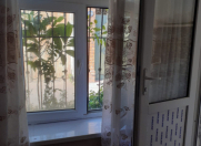 İcarəyə verilir 1 otaqlı 15 m2 həyət evi İnşaatçılar m.