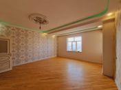 Satılır 3 otaqlı 140 m2 yeni tikili Xırdalan
