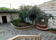 Satılır 5 otaqlı 180 m2 həyət evi Badamdar