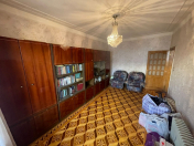 Satılır 4 otaqlı 120 m2 köhnə tikili 8 km