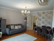 Satılır 3 otaqlı 61 m2 köhnə tikili Dövlət Statistika Komitəsi