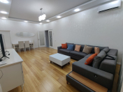 İcarəyə verilir 3 otaqlı 90 m2 yeni tikili 8 Noyabr m.