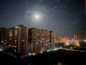 Satılır 3 otaqlı 140 m2 yeni tikili Şah İsmayıl Xətai m.