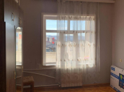 Satılır 4 otaqlı 100 m2 köhnə tikili Yeni Yasamal