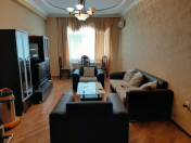 İcarəyə verilir 2 otaqlı 100 m2 yeni tikili Şah İsmayıl Xətai m.