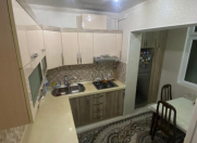 Satılır 3 otaqlı 90 m2 köhnə tikili Həzi Aslanov