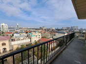 Satılır 3 otaqlı 119 m2 yeni tikili Badamdar