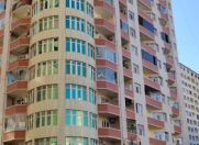 Satılır 3 otaqlı 130 m2 yeni tikili Azərbaycan Dillər Universiteti