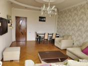 Satılır 3 otaqlı 110 m2 yeni tikili Xırdalan