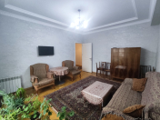 İcarəyə verilir 2 otaqlı 85 m2 yeni tikili Y.Günəşli