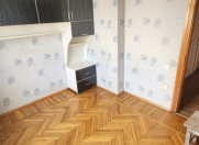 Satılır 3 otaqlı 52 m2 köhnə tikili Neapol dairəsi