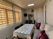 İcarəyə verilir 4 otaqlı 110 m2 köhnə tikili Sahil m.