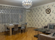 İcarəyə verilir 3 otaqlı 150 m2 yeni tikili 8 Noyabr m.