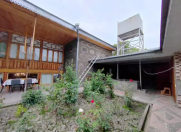 Satılır 10 otaqlı 360 m2 həyət evi Şəki