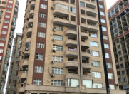 Satılır 3 otaqlı 145 m2 yeni tikili Elmlər Akademiyası m.