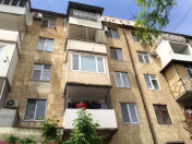 Satılır 3 otaqlı 70 m2 köhnə tikili Elmlər Akademiyası m.