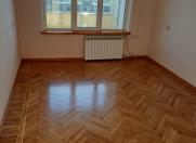 Satılır 4 otaqlı 110 m2 köhnə tikili Xalqlar Dostluğu m.