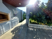 Satılır 3 otaqlı 120 m2 bağ evi Buzovna