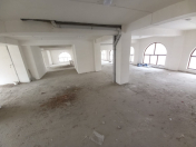 Satılır 1 otaqlı 320 m2 obyekt Nəriman Nərimanov m.