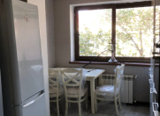 Satılır 4 otaqlı 145 m2 köhnə tikili Azadlıq prospekti m.