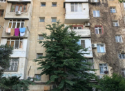 Satılır 3 otaqlı 90 m2 köhnə tikili Elmlər Akademiyası m.