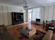 İcarəyə verilir 3 otaqlı 130 m2 yeni tikili İçəri Şəhər m.