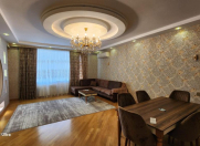 Satılır 3 otaqlı 145 m2 yeni tikili Elmlər Akademiyası m.