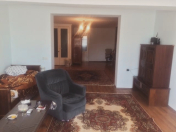 Satılır 2 otaqlı 90 m2 yeni tikili Nizami m.