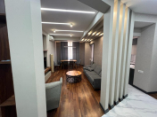 İcarəyə verilir 3 otaqlı 116 m2 yeni tikili Hərbi Hospital