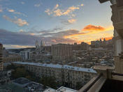 İcarəyə verilir 4 otaqlı 192 m2 yeni tikili Nizami m.